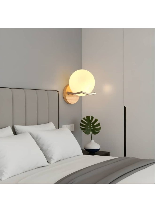 BAB Modern wall sconce with a wooden base - Image 1